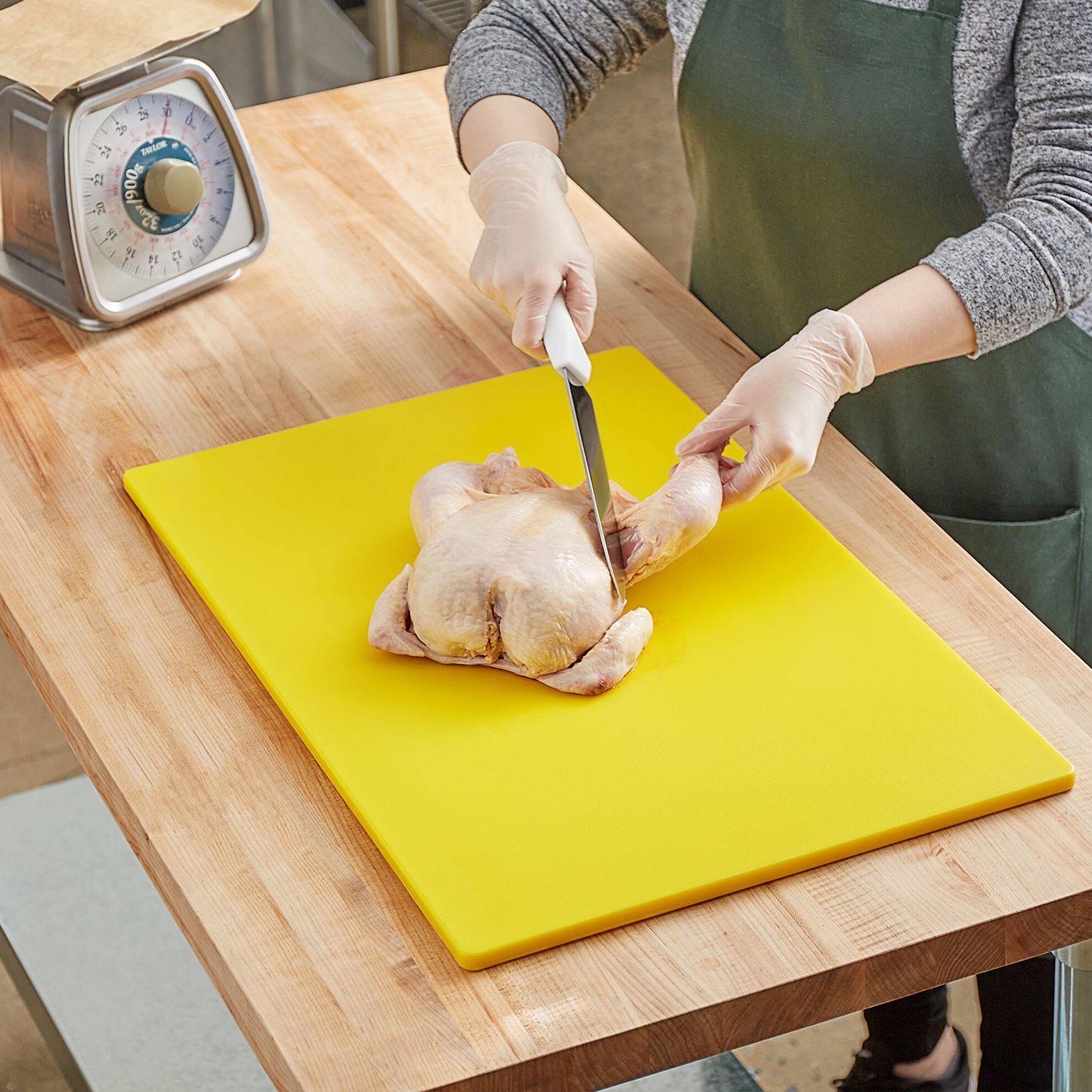 RAJ CUTTING BOARD YELLOW