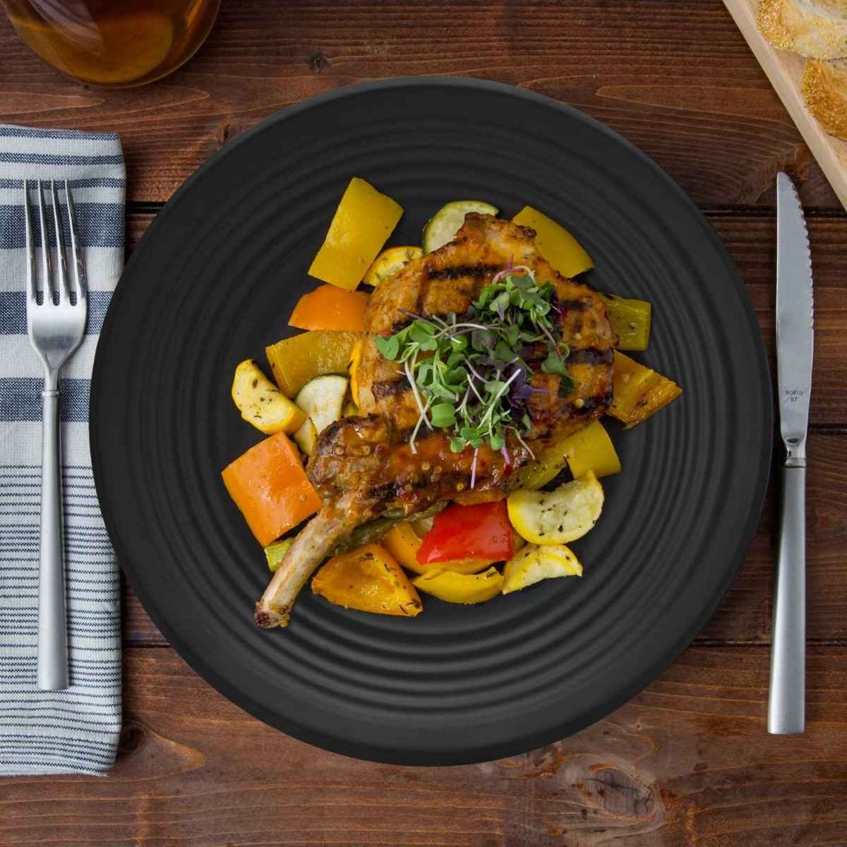 Dinewell Black Matt Small Plate